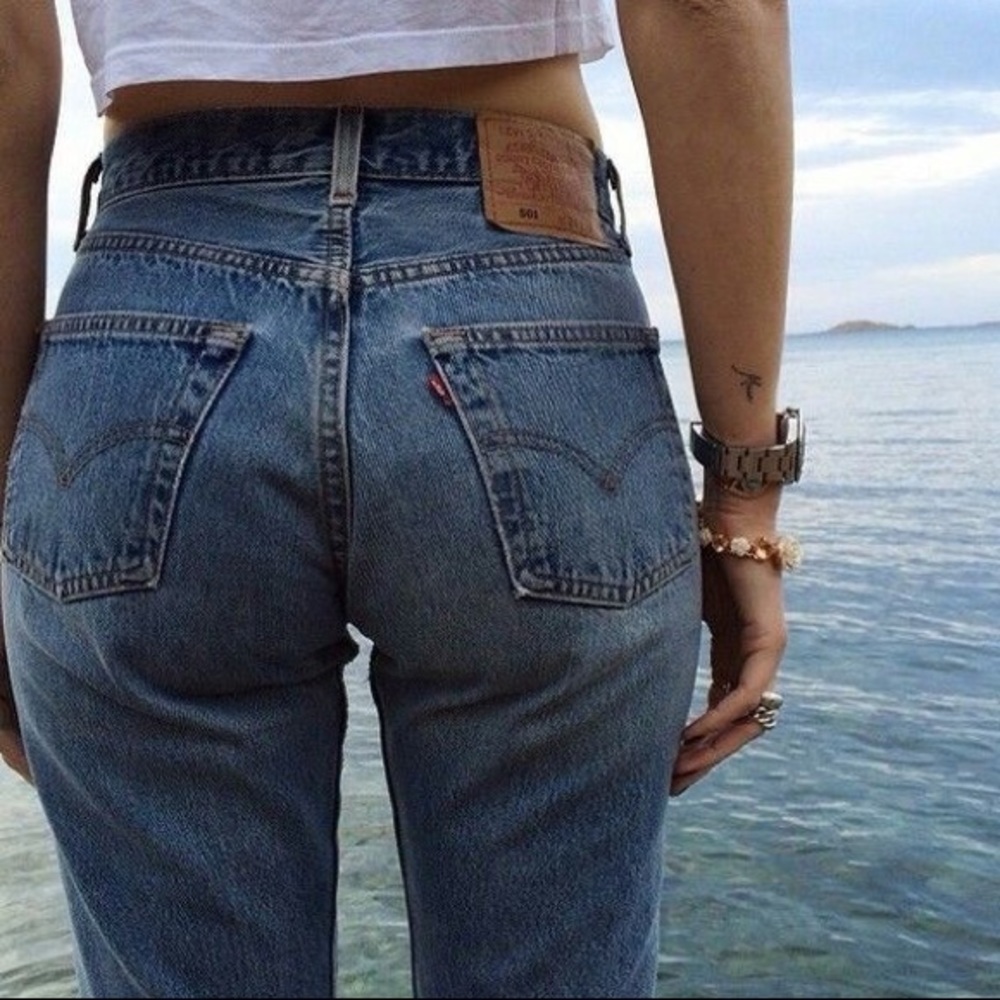 Frayed ankle Vintage Levi’s jeans!